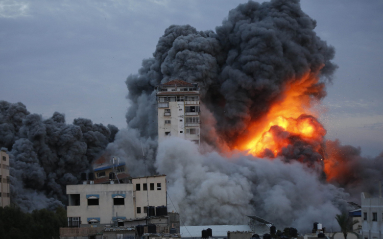 Izraeli-palesztin - Izrael nagyszabású légicsapásokat mért a Gázai övezetre, legkevesebb kétszázharminc gázai életét vesztette