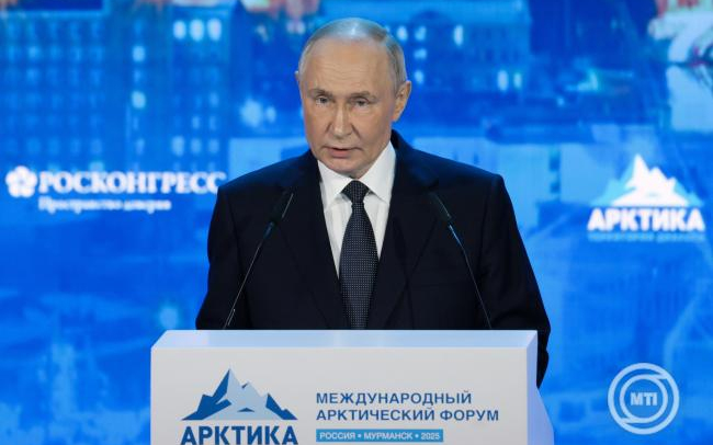 Vlagyimir Putyin: komolyan kell venni a Grönlandra vonatkozó amerikai igényt