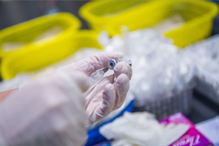 Csak egy oltást kapnak azok, akik átestek a fertőzésen Szlovéniában