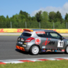 Kemény versenynek nézek elébe