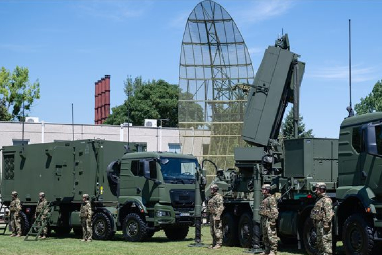 Háromdimenziós légtérellenőrző lokátort adtak át Veszprémben